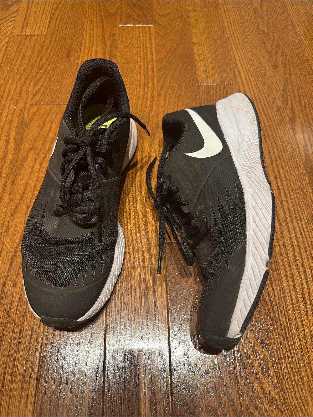 Nike Black and White Running Shoes
